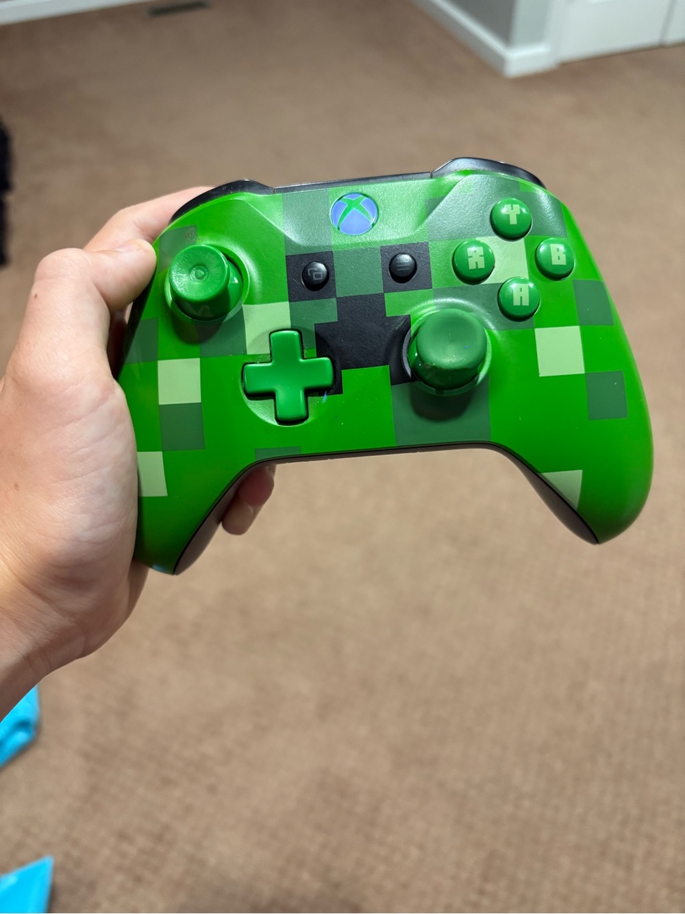 Microsoft Xbox Wireless Controller - Green Pixel Camo